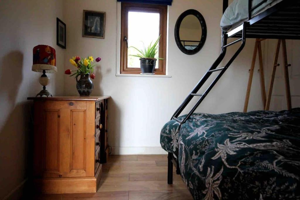 Spacious Cabin On Isolated Farm With Sea View Bude Eksteriør bilde